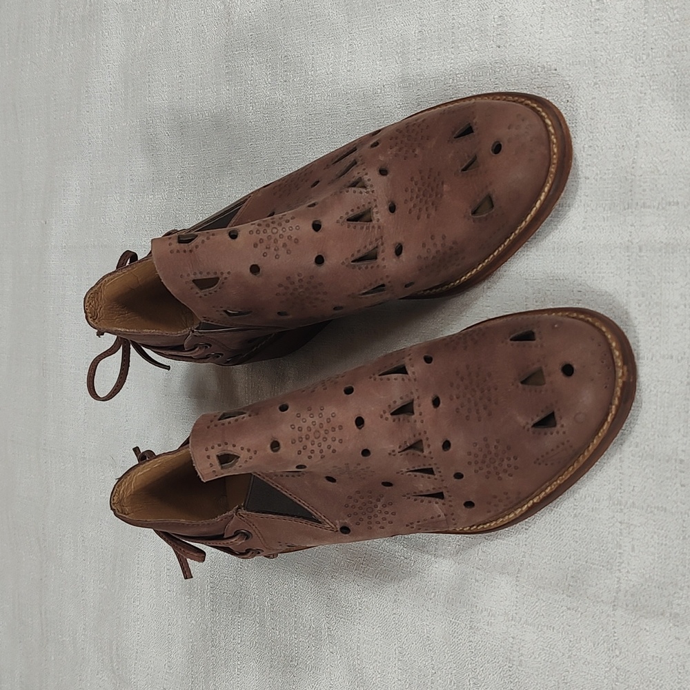 Musse & Cloud by Anthropologie Western Bohemian Cutout Ankle Booties Size 9